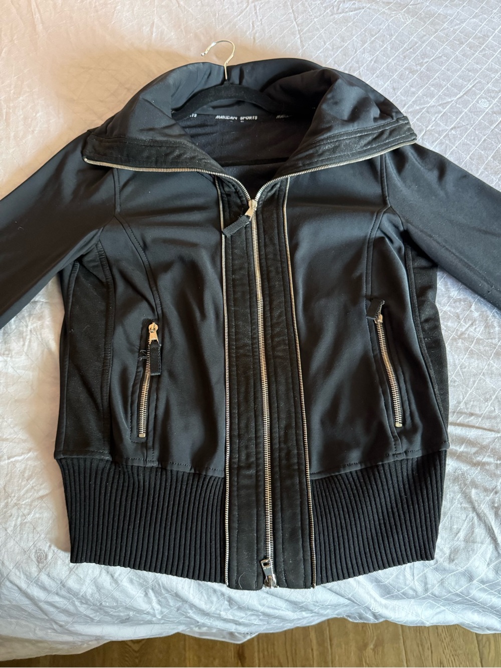 Black Zip-Up Hooded Jacket with Ribbed Hem
